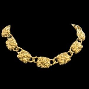 #66 Vintage Anne Klein Necklace